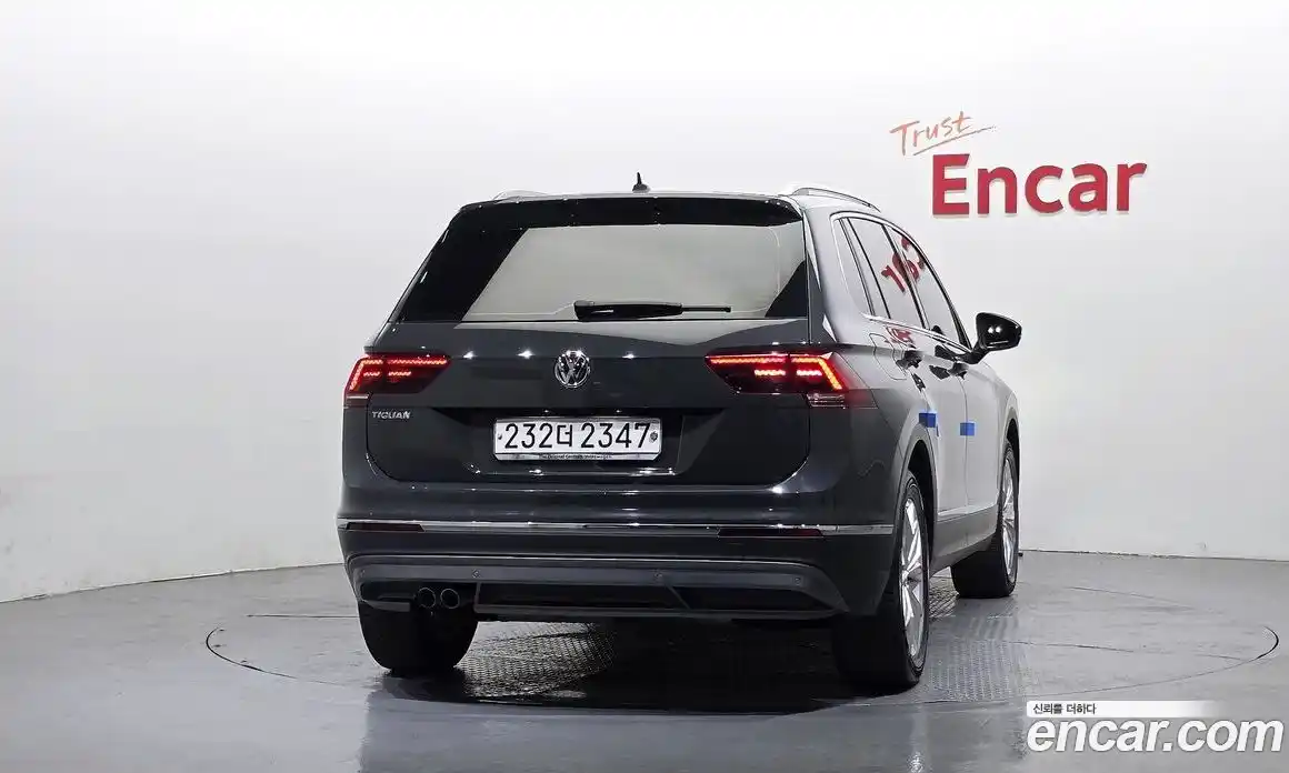Volkswagen Tiguan 2020 2.0 автомат (гидро), фото 4
