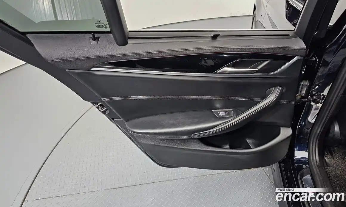 BMW 5 серия 2019 2.0 автомат (гидро), фото 15