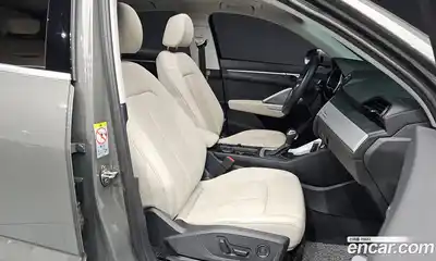 Audi Q3 2023 2.0 автомат (гидро), миниатюра 11