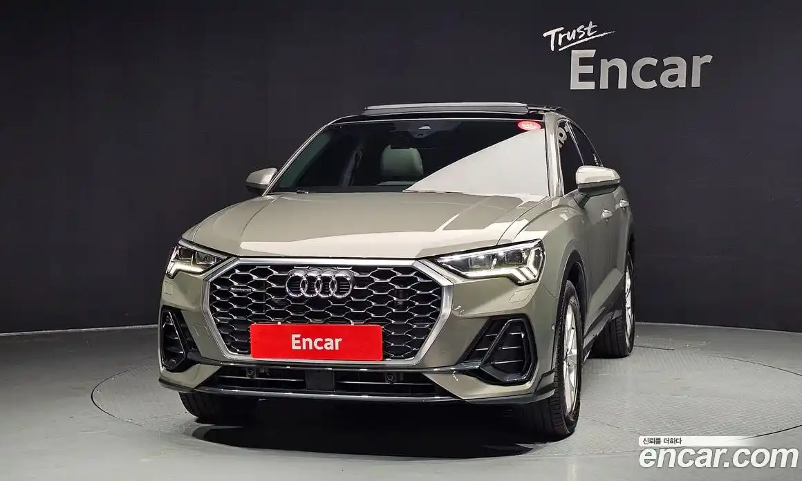 Audi Q3 2023 2.0 автомат (гидро), фото 3