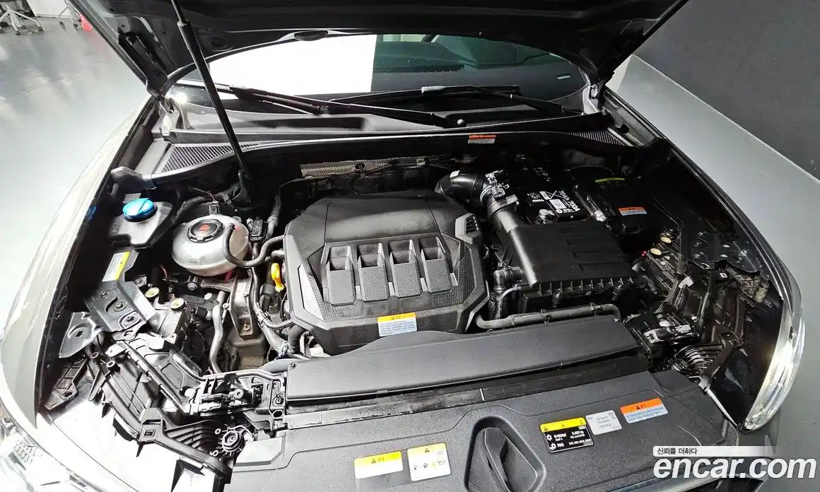 Audi Q3 2023 2.0 автомат (гидро), фото 6