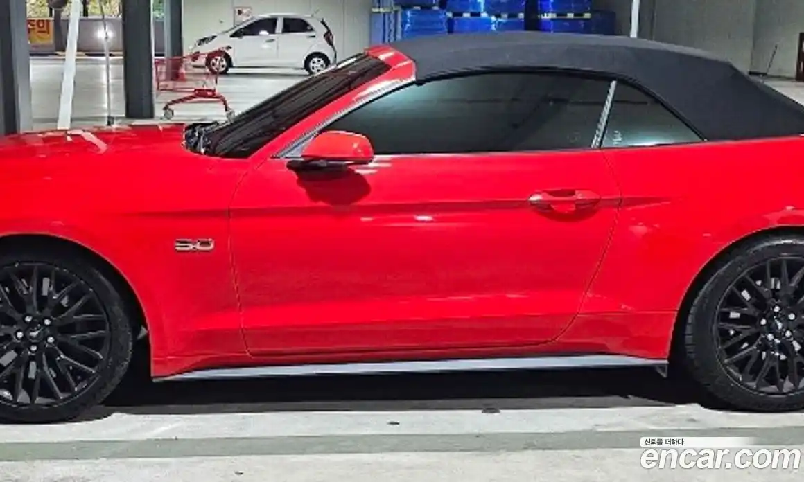 Ford Mustang 2022 5.0 автомат (гидро), фото 3