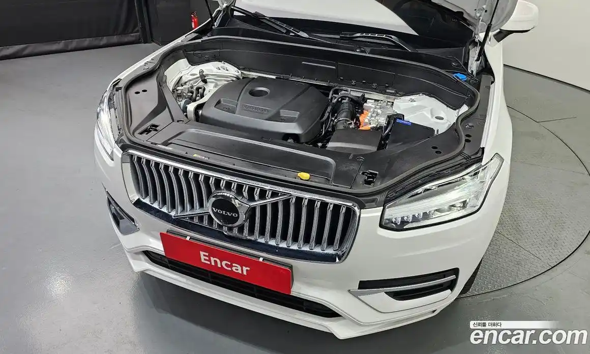 Volvo XC90 2023 2.0 автомат (гидро), фото 6