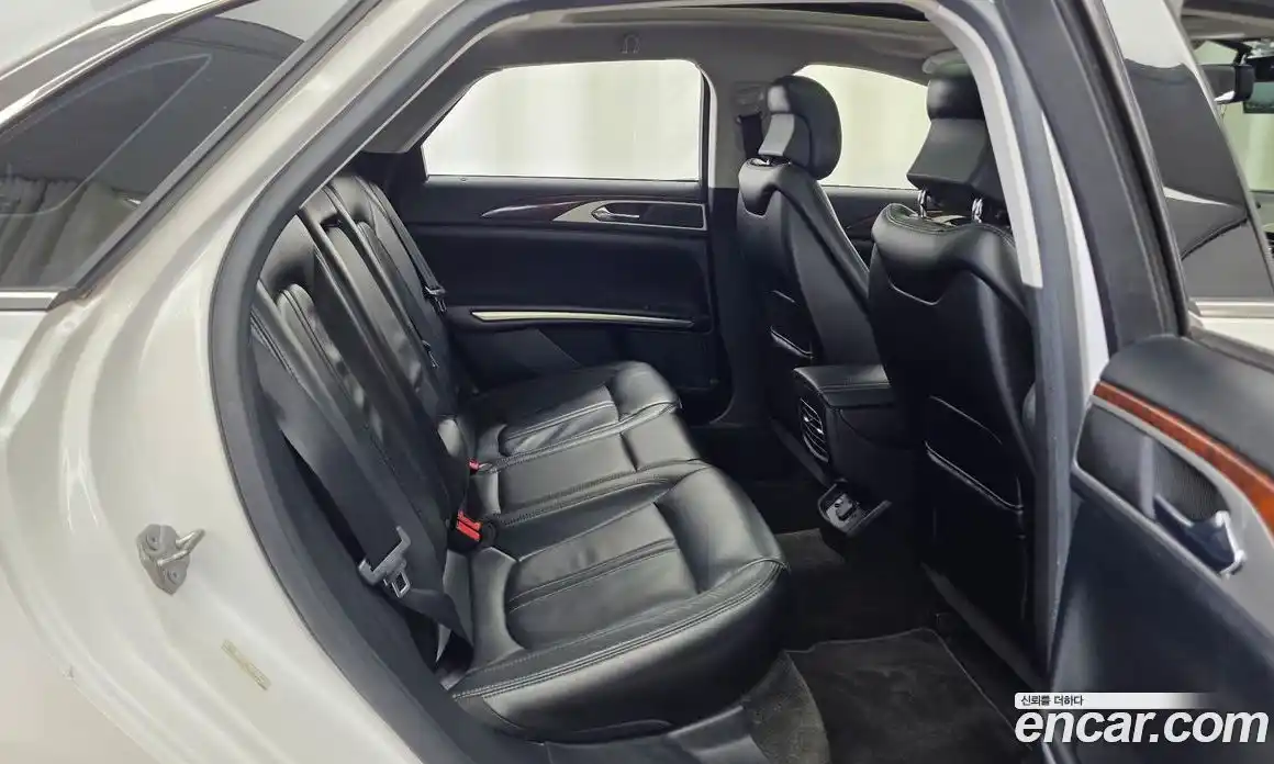 Lincoln MKZ 2015 2.0 автомат (гидро), фото 12 Lincoln MKZ 2015 2.0 автомат (гидро), фото 12