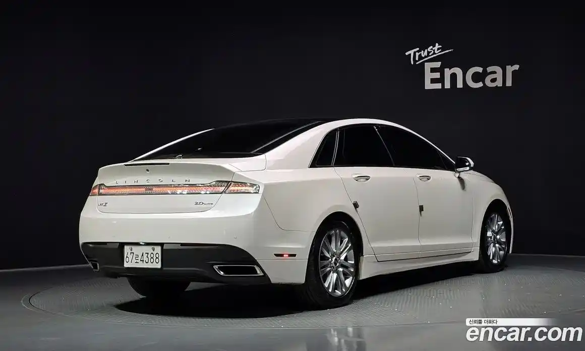 Lincoln MKZ 2015 2.0 автомат (гидро), фото 2 Lincoln MKZ 2015 2.0 автомат (гидро), фото 2