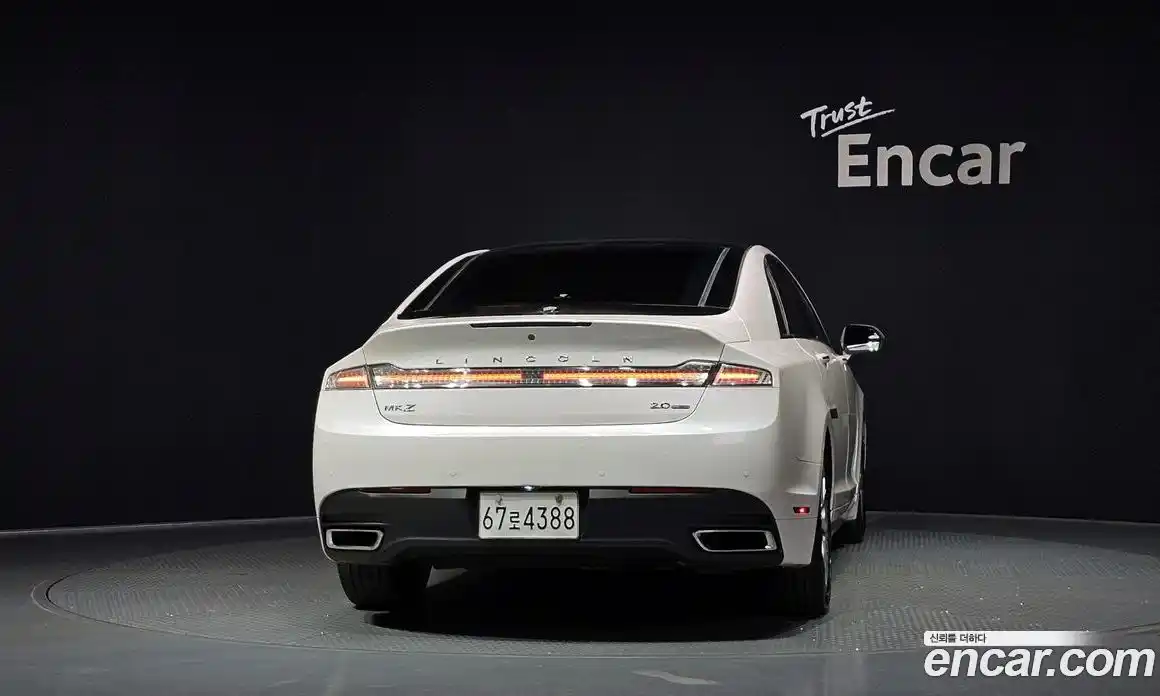 Lincoln MKZ 2015 2.0 автомат (гидро), фото 4 Lincoln MKZ 2015 2.0 автомат (гидро), фото 4