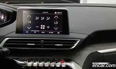 Peugeot 5008 2019 2.0 автомат (гидро), миниатюра 12