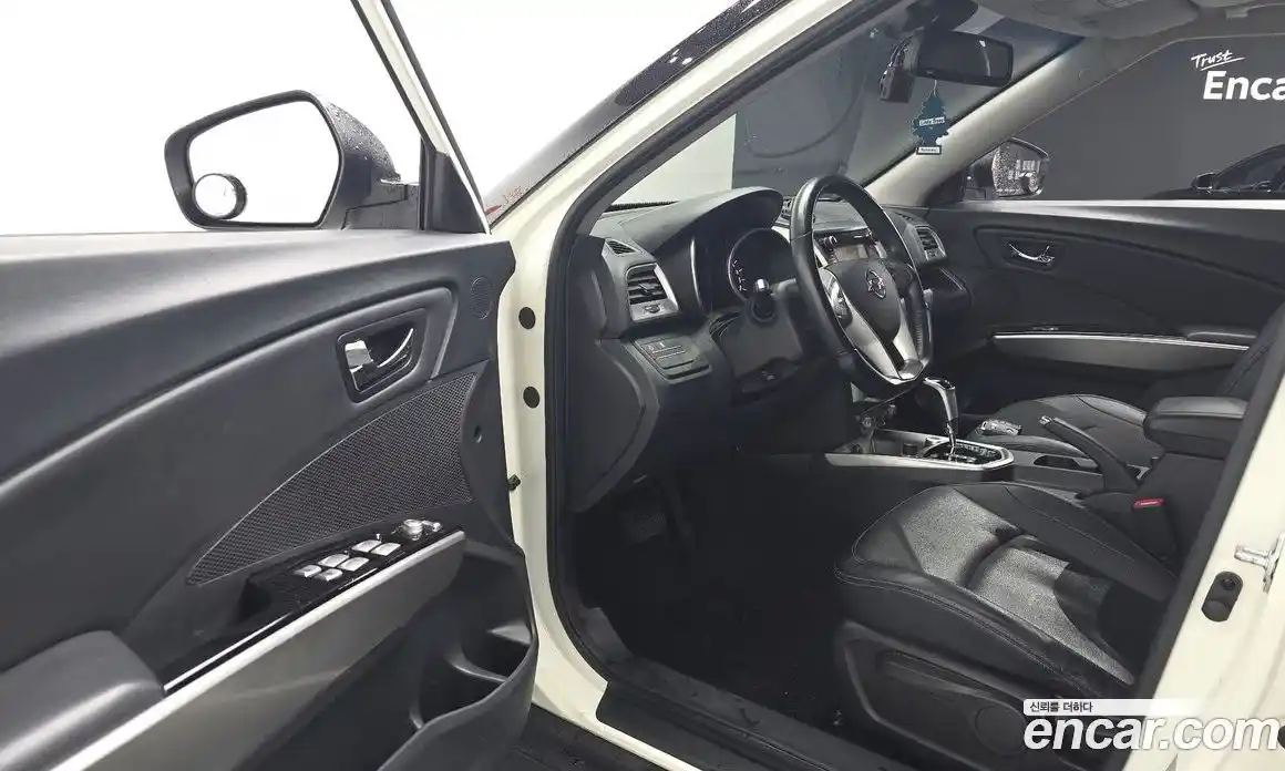 SsangYong TIBOLI 2015 1.6 автомат (гидро), фото 11