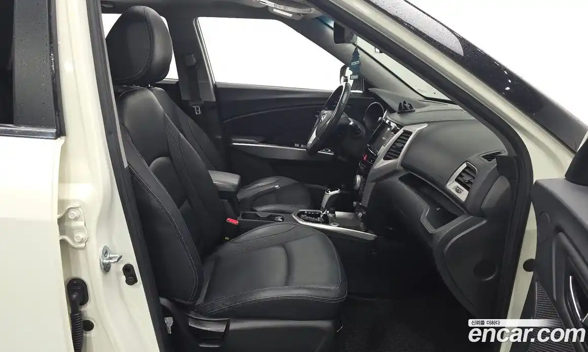 SsangYong TIBOLI 2015 1.6 автомат (гидро), фото 10