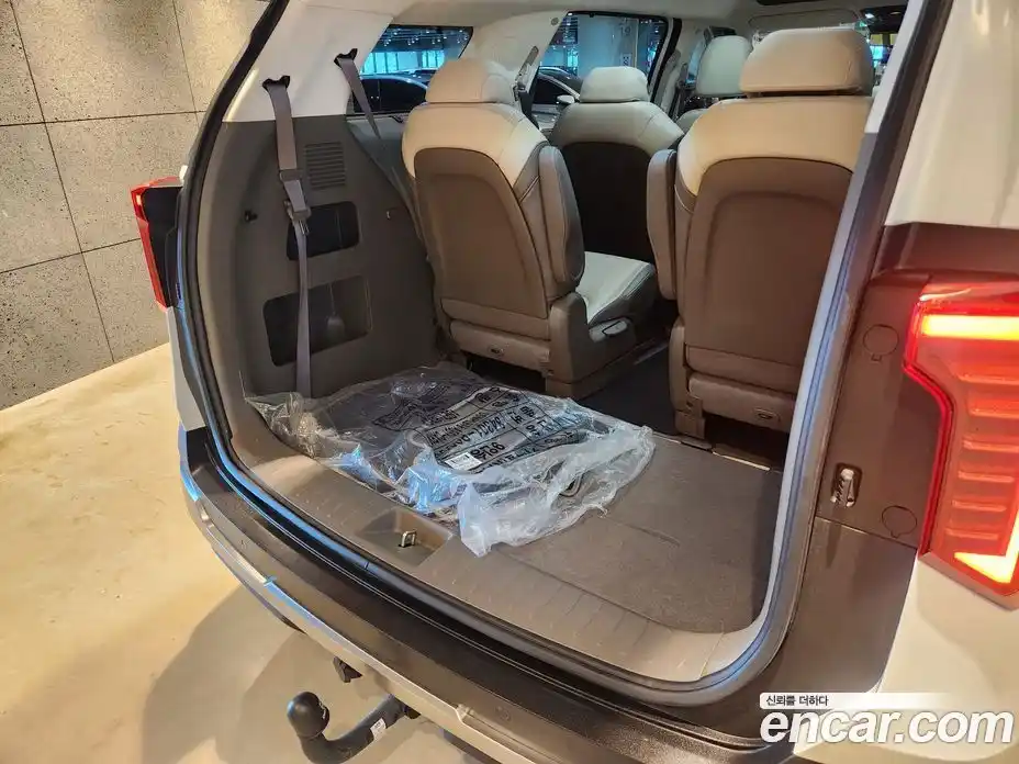 Kia Carnival 2024 2.2 автомат (гидро), фото 5