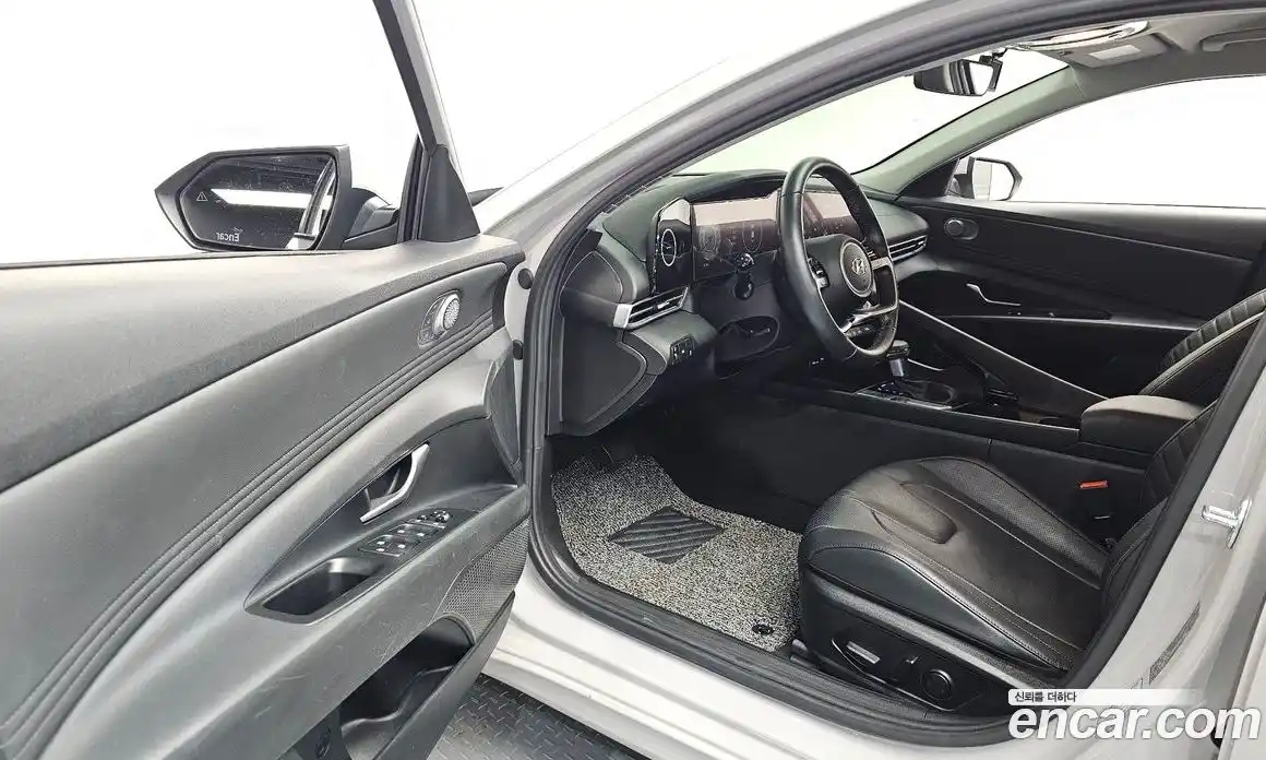 Hyundai Avante 2020 1.6 автомат (гидро), фото 13
