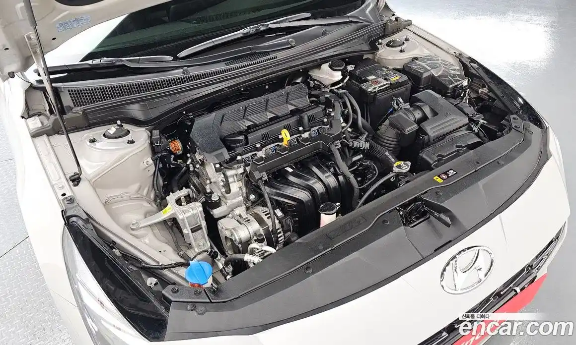 Hyundai Avante 2020 1.6 автомат (гидро), фото 6