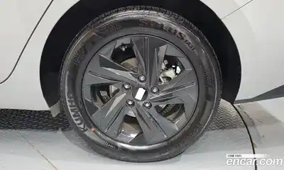 Hyundai Avante 2020 1.6 автомат (гидро), миниатюра 7