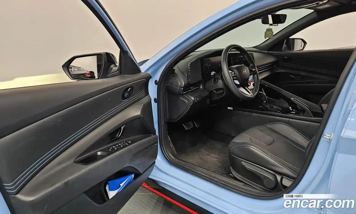 Hyundai Avante 2024 2.0 автомат (гидро), фото 13
