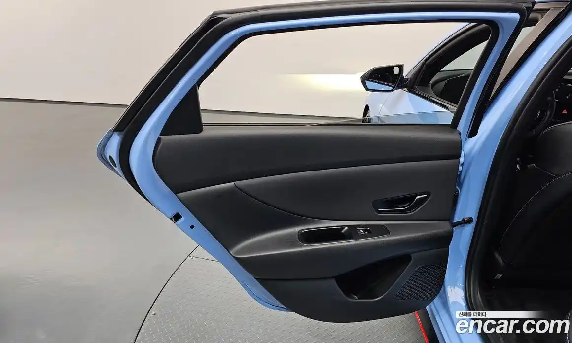 Hyundai Avante 2024 2.0 автомат (гидро), фото 15