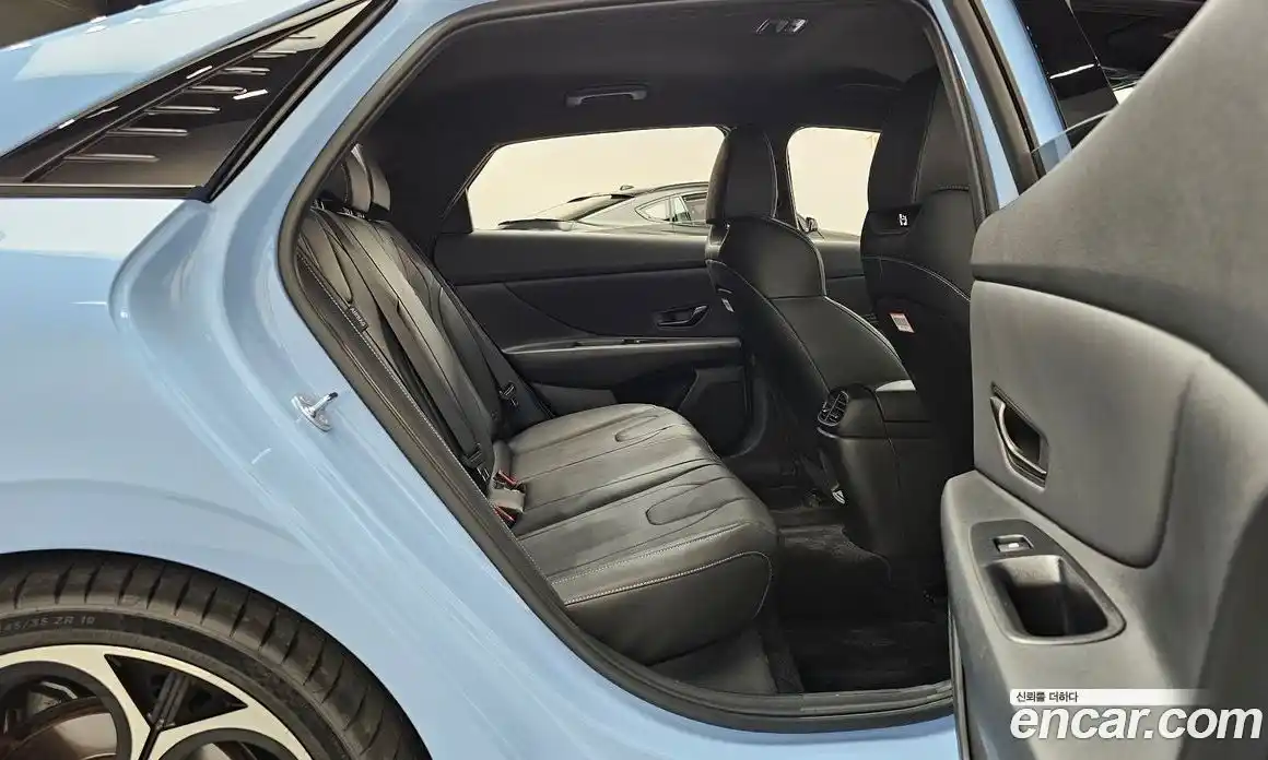 Hyundai Avante 2024 2.0 автомат (гидро), фото 17