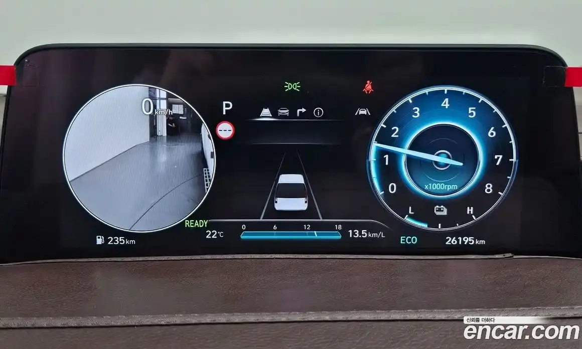 Hyundai Staria 2024 1.6 автомат (гидро), фото 11