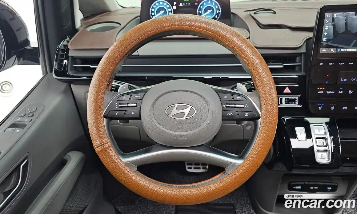 Hyundai Staria 2024 1.6 автомат (гидро), фото 19