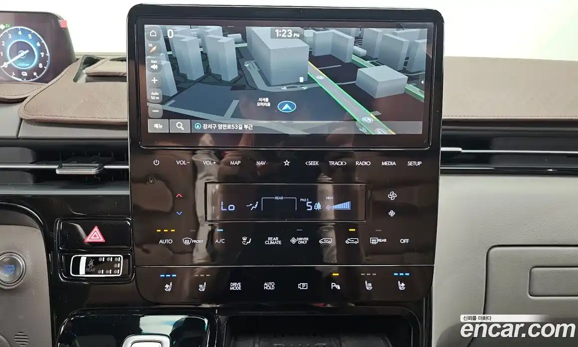 Hyundai Staria 2024 1.6 автомат (гидро), фото 20