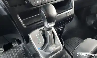 Hyundai Staria 2024 3.5 автомат (гидро), миниатюра 12