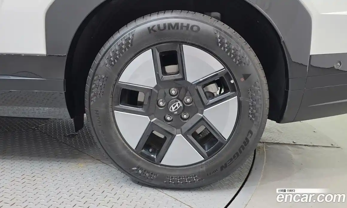 Hyundai Santa Fe 2024 1.6 автомат (гидро), фото 7