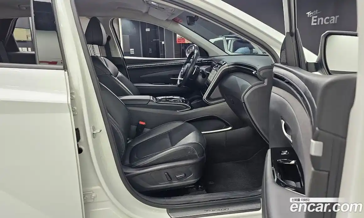 Hyundai Tucson 2023 1.6 автомат (гидро), фото 17