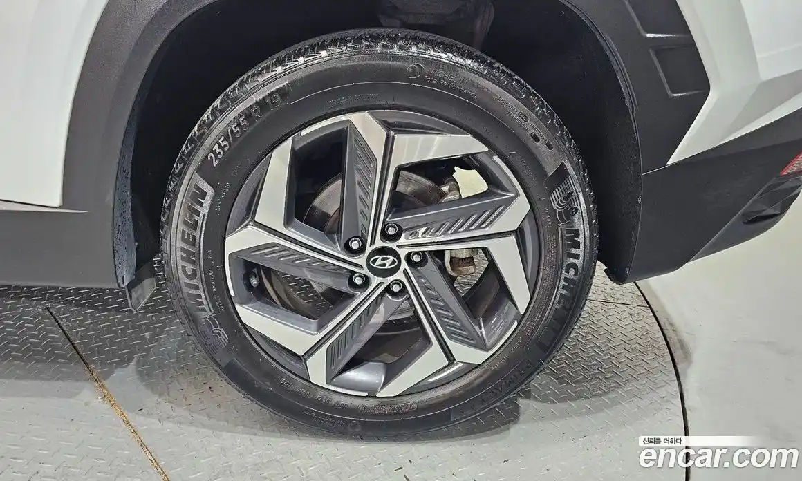 Hyundai Tucson 2023 1.6 автомат (гидро), фото 7