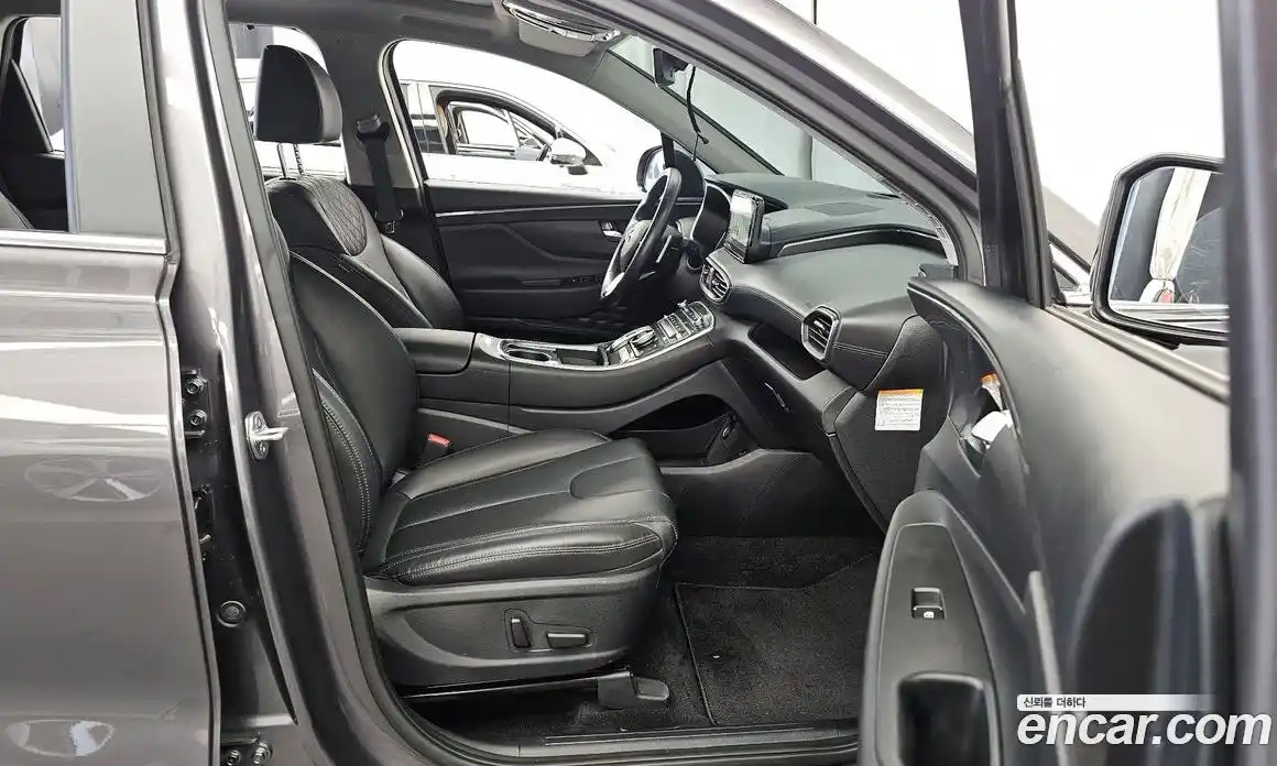 Hyundai Santa Fe 2022 1.6 автомат (гидро), фото 17