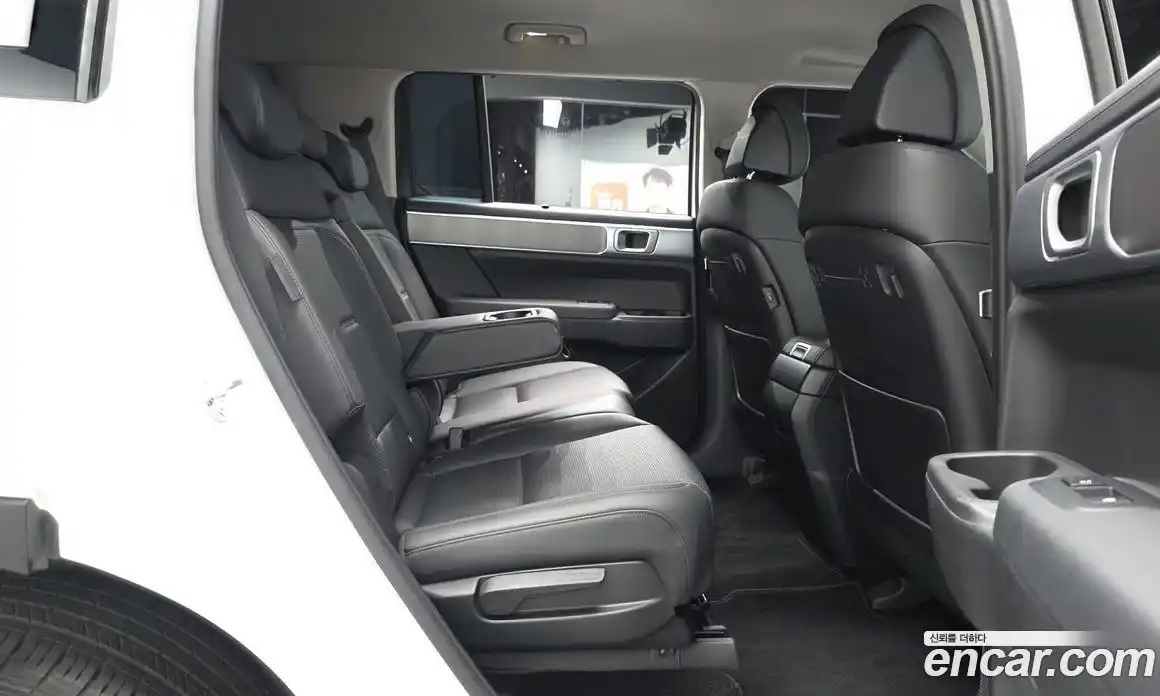 Hyundai Santa Fe 2023 2.5 автомат (гидро), фото 16