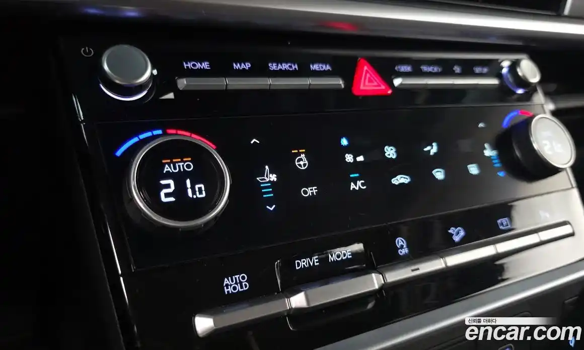 Hyundai Santa Fe 2023 2.5 автомат (гидро), фото 21