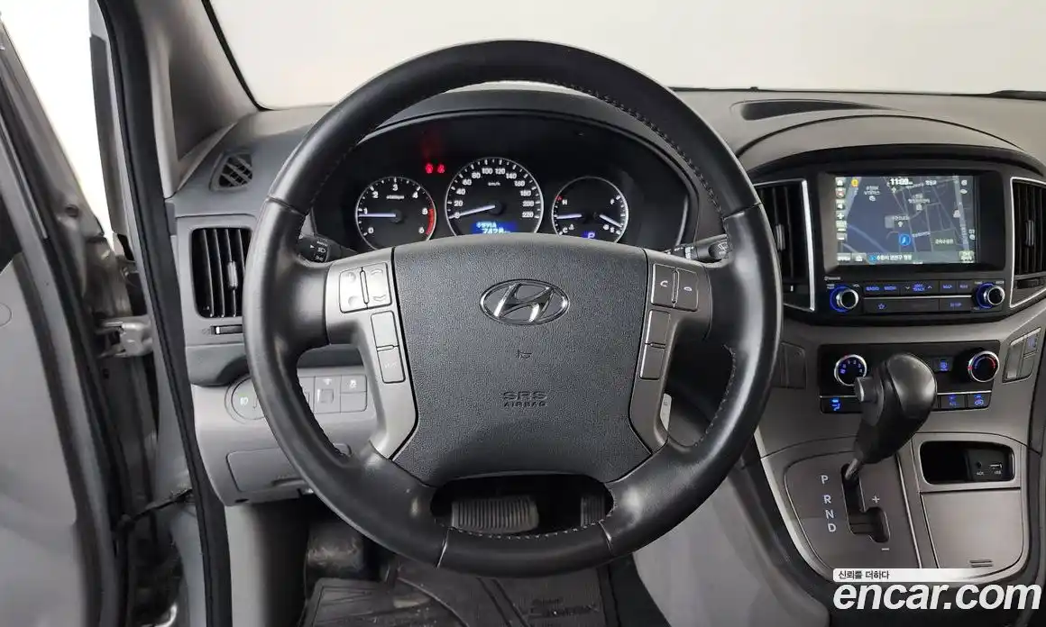 Hyundai Starex 2018 2.5 автомат (гидро), фото 20