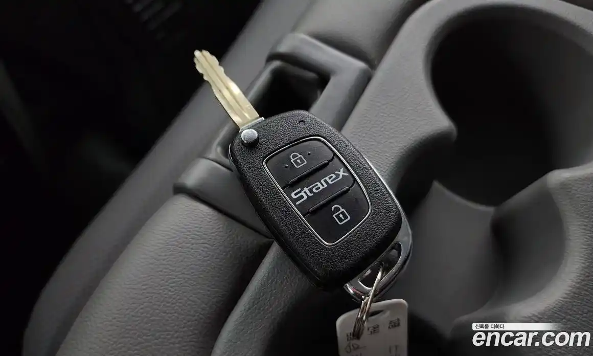 Hyundai Starex 2018 2.5 автомат (гидро), фото 22