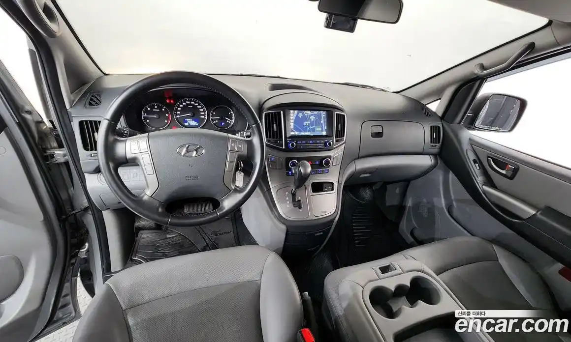 Hyundai Starex 2018 2.5 автомат (гидро), фото 10