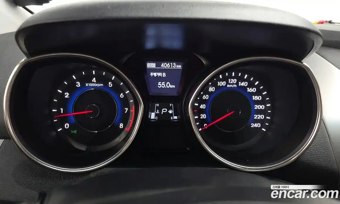 Hyundai Avante 2011 1.6 автомат (гидро), фото 11