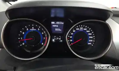 Hyundai Avante 2011 1.6 автомат (гидро), миниатюра 11