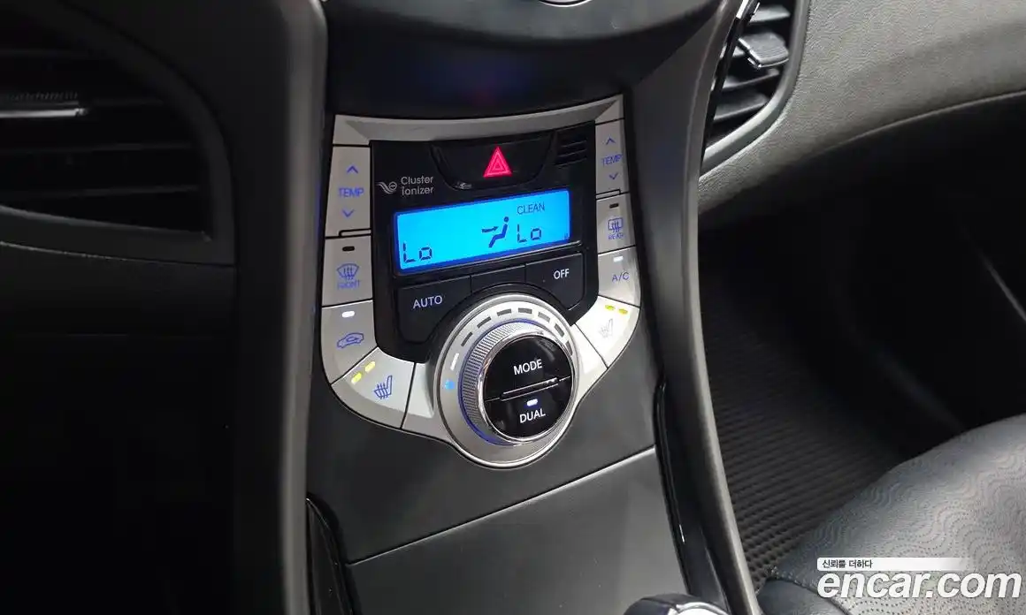 Hyundai Avante 2011 1.6 автомат (гидро), фото 21