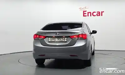 Hyundai Avante 2011 1.6 автомат (гидро), миниатюра 4