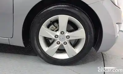 Hyundai Avante 2011 1.6 автомат (гидро), миниатюра 7