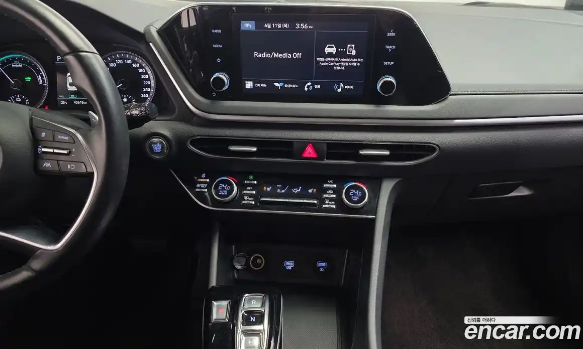 Hyundai Sonata 2023 2.0 автомат (гидро), фото 15