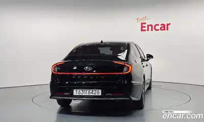 Hyundai Sonata 2023 2.0 автомат (гидро), миниатюра 4
