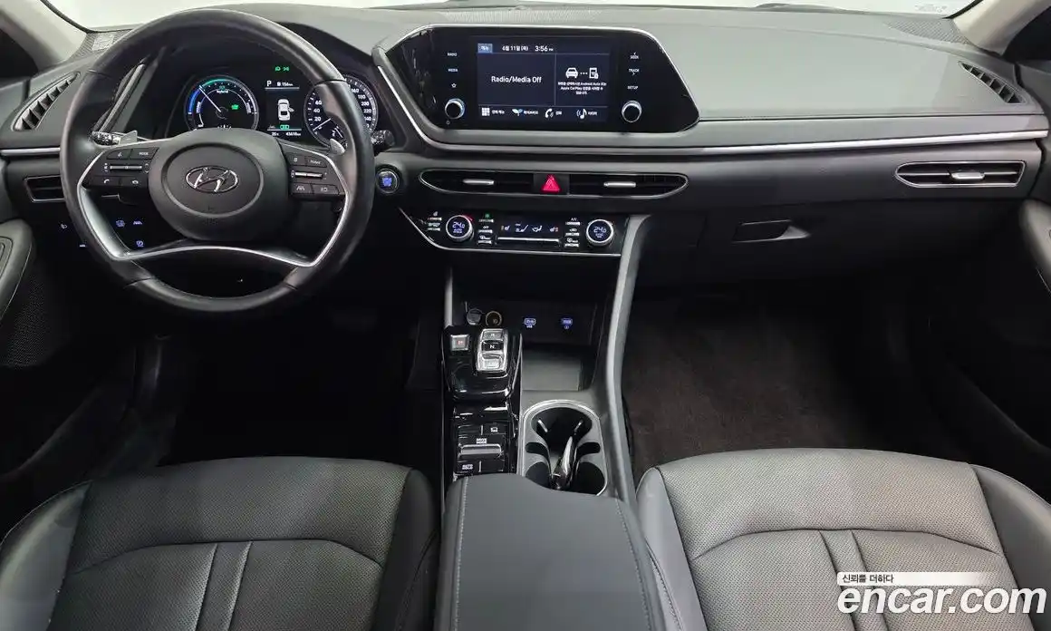 Hyundai Sonata 2023 2.0 автомат (гидро), фото 7