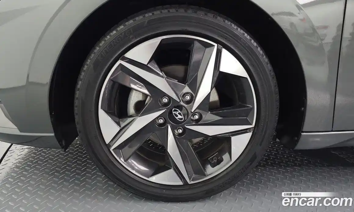 Hyundai Avante 2020 1.6 автомат (гидро), фото 4