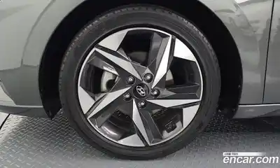 Hyundai Avante 2020 1.6 автомат (гидро), миниатюра 4