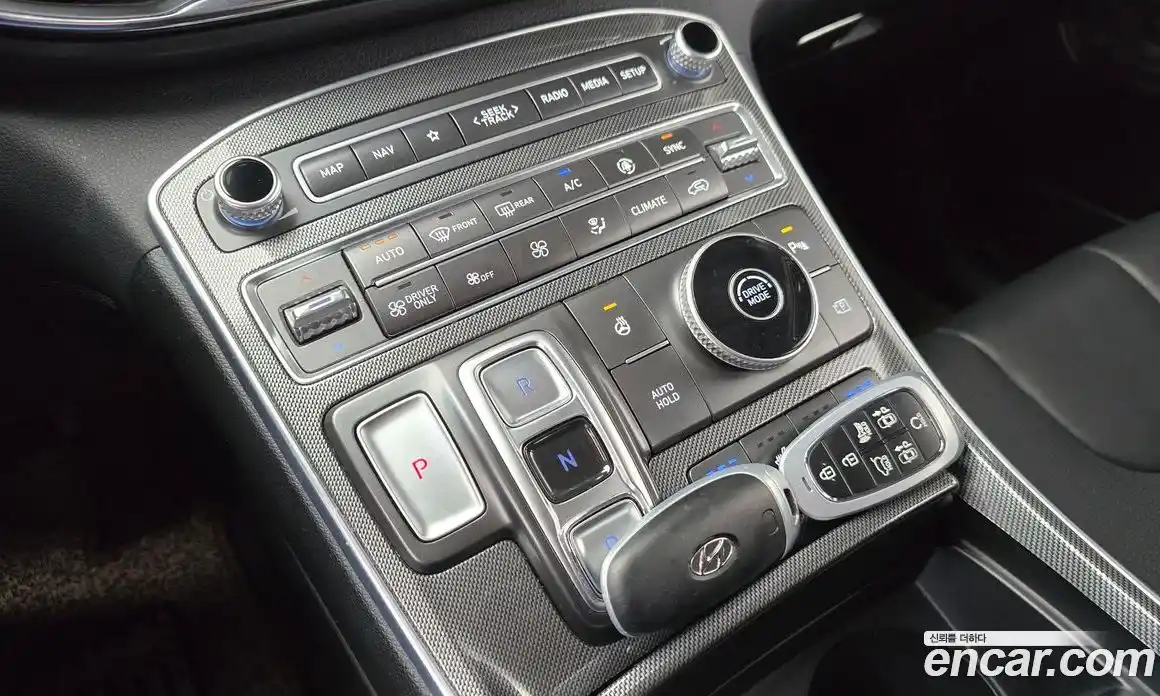 Hyundai Santa Fe 2022 1.6 автомат (гидро), фото 9