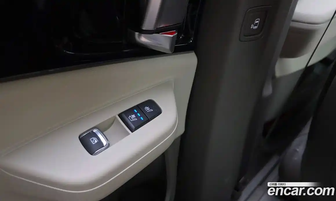 Kia Carnival 2025 2.2 автомат (гидро), фото 24