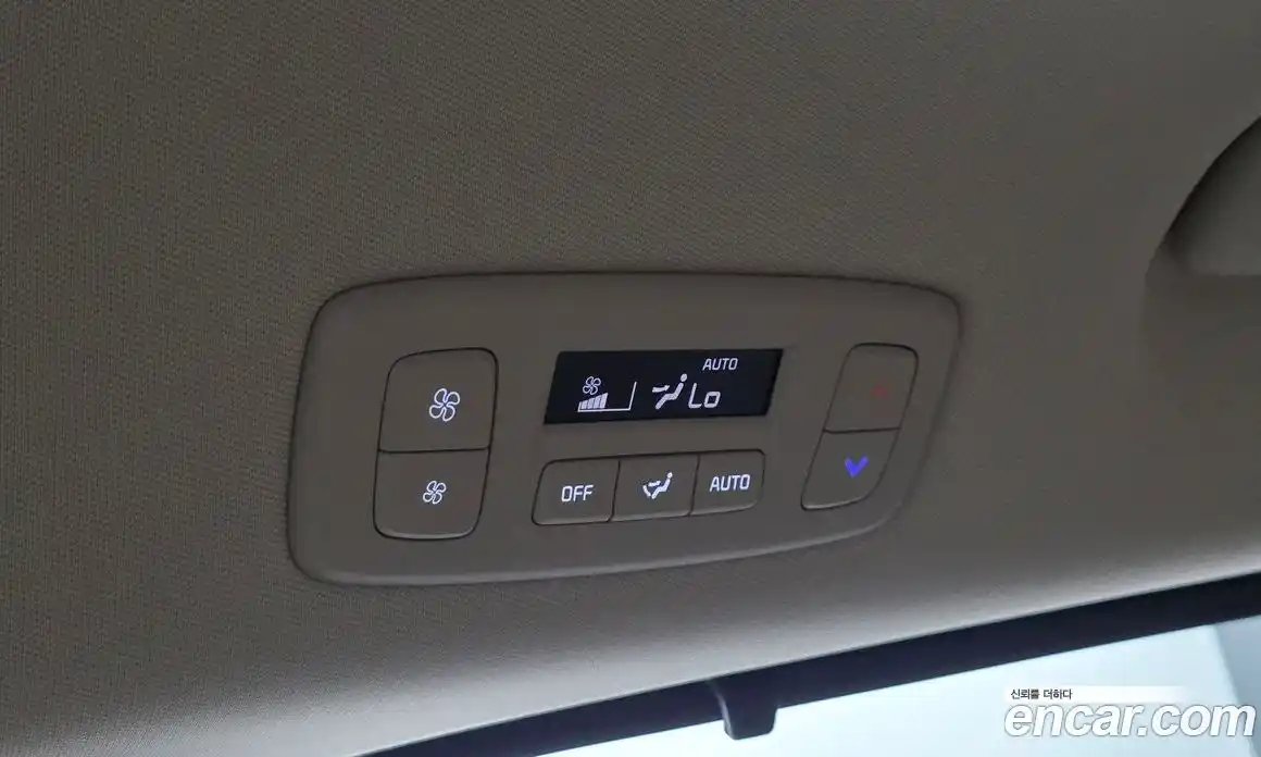 Kia Carnival 2025 2.2 автомат (гидро), фото 30