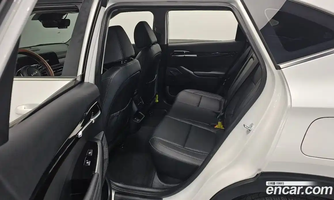 Kia Seltos 2024 1.6 автомат (гидро), фото 17