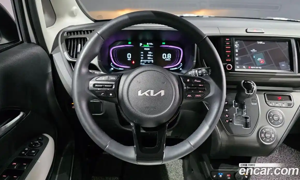 Kia Ray 2023 1.0 автомат (гидро), фото 13