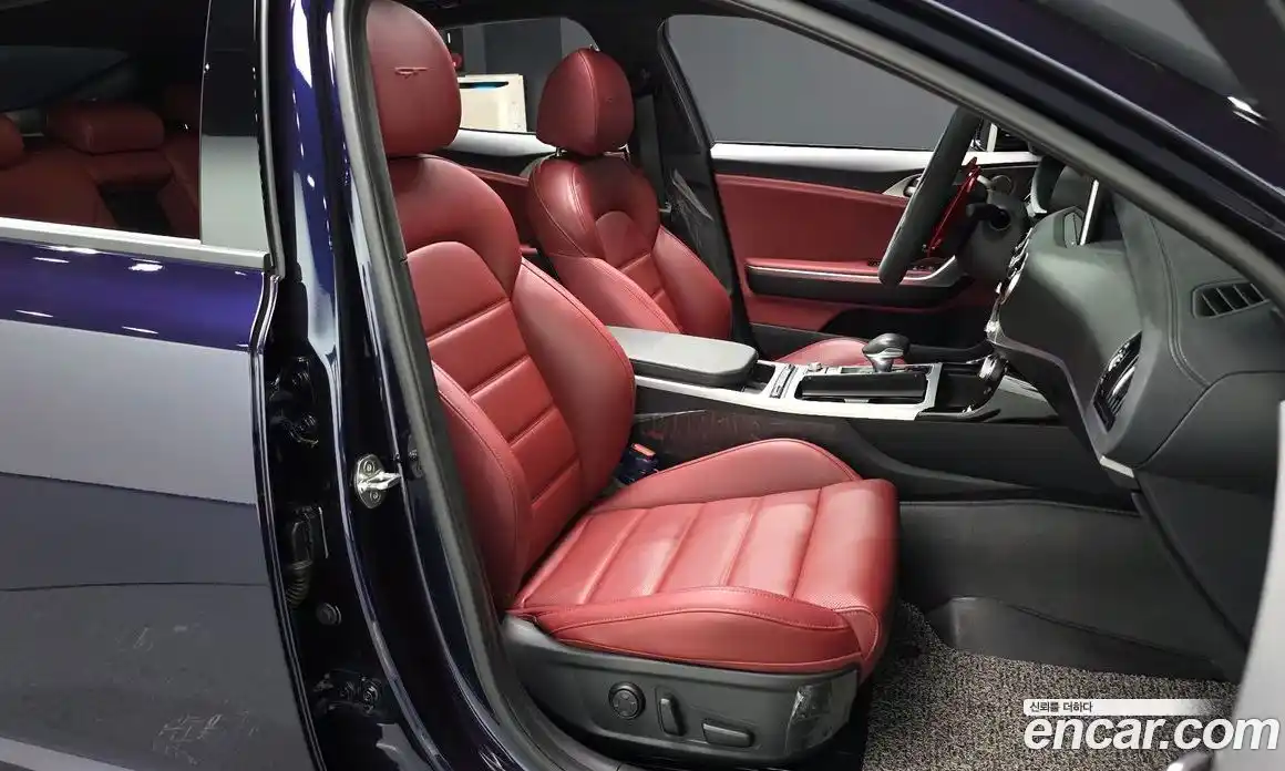 Kia Stinger 2019 3.3 автомат (гидро), фото 16