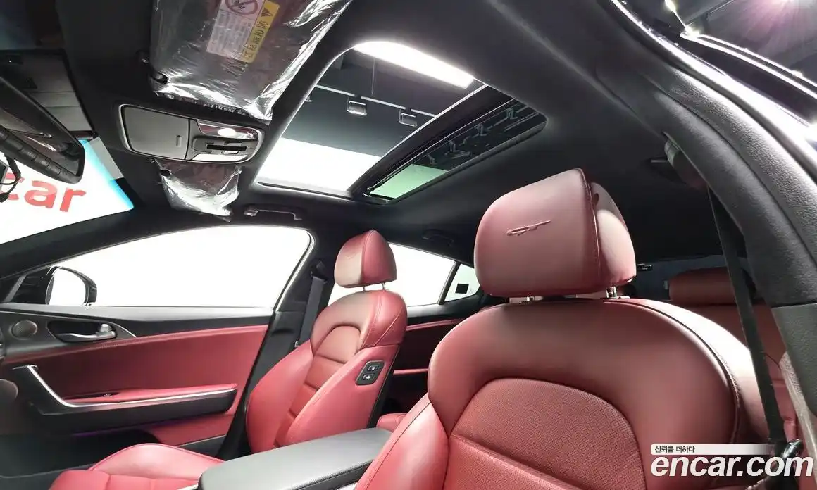 Kia Stinger 2019 3.3 автомат (гидро), фото 34